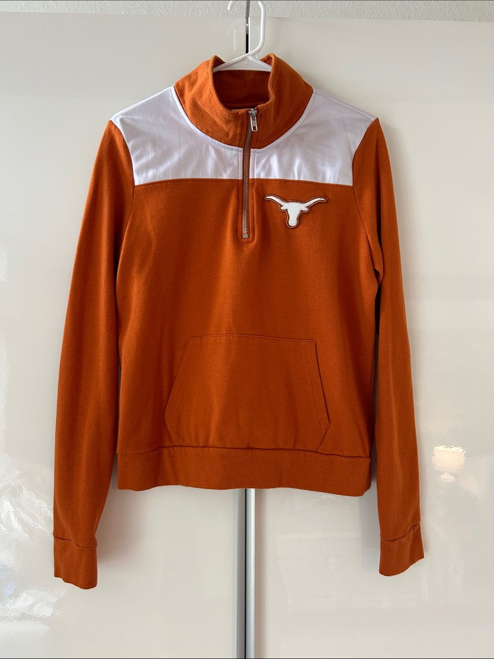 Victoria’s Secret Brand Pink Texas longhorns pullover size M